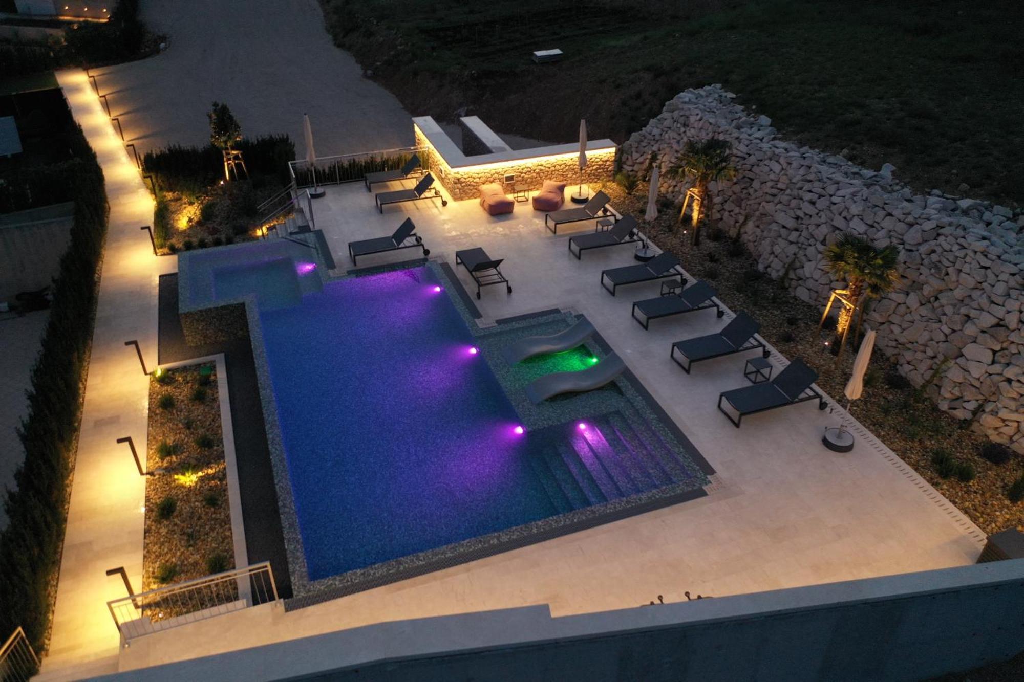 Apartamento Grey House Bol Exterior foto